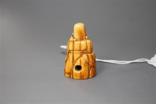 An 18th century Japanese ivory netsuke of Fukurokuju, 5cm